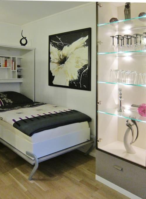 Modernes 1 Zimmer Luxusappartement Kleiner Roland Mit Parkplatz Und Balkon In Bremen Naehe Zentrum Luaran gambar