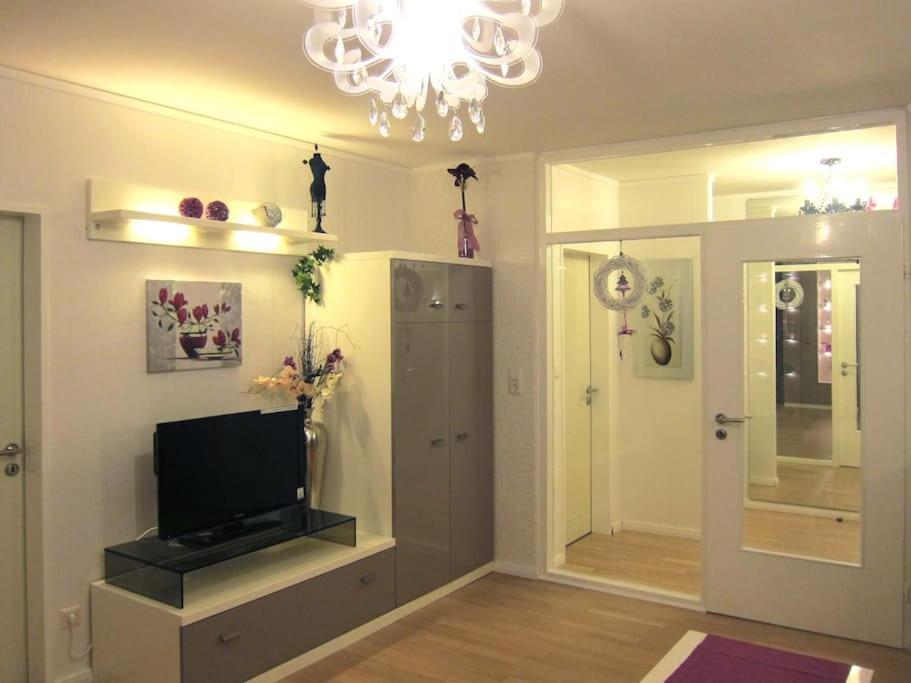 Modernes 1 Zimmer Luxusappartement Kleiner Roland Mit Parkplatz Und Balkon In Bremen Naehe Zentrum Luaran gambar