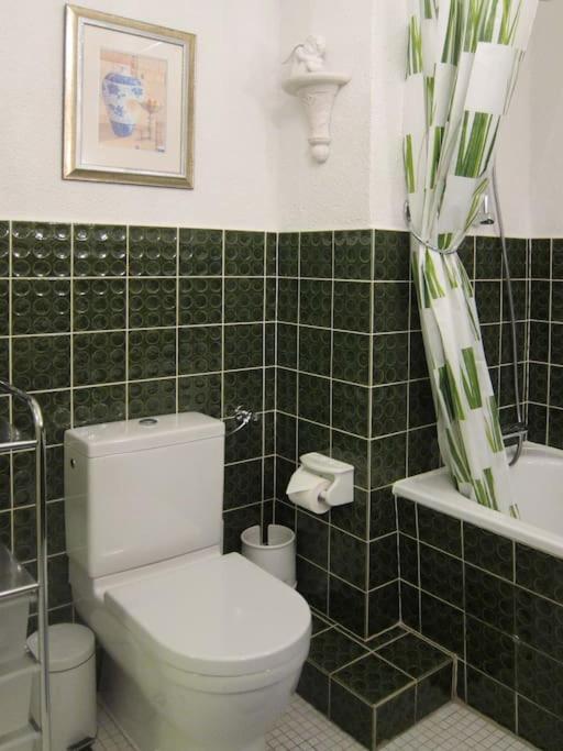 Modernes 1 Zimmer Luxusappartement Kleiner Roland Mit Parkplatz Und Balkon In Bremen Naehe Zentrum Luaran gambar