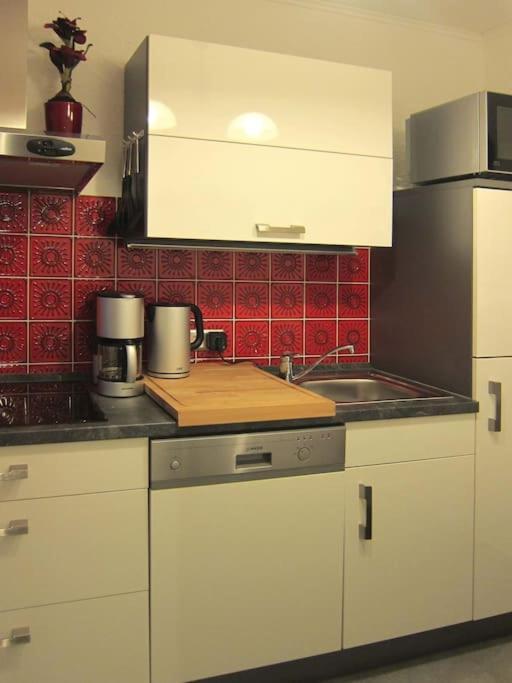 Modernes 1 Zimmer Luxusappartement Kleiner Roland Mit Parkplatz Und Balkon In Bremen Naehe Zentrum Luaran gambar